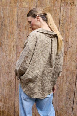 Yesil Cizgili Oversize/Genis Kal?p Dokulu Gomlek TWOAW26GO00083