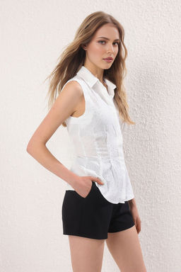 Trendyolmilla Beyaz Tas Bask?l? Fitted Gomlek TWOSS25GO00158 фото 2