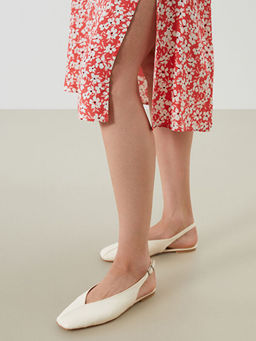 Beli Lastikli ?i?ekli Y?rtma?l? Etek