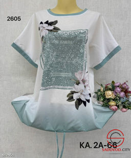 Футболка женская со стразами