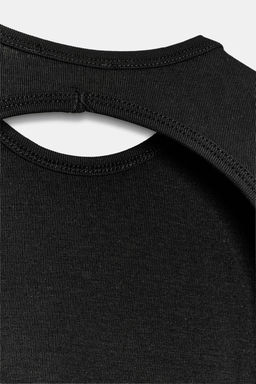 CAMISETA ABERTURA ESPALDA / Negro - Zara фото 5