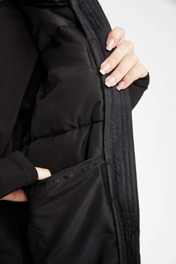 Длинный надувной спортивный жилет DeFactoFit с водоотталкивающим капюшоном и капюшоном  фото 9