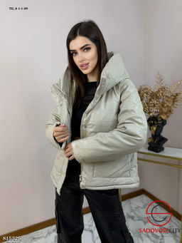 Куртка женская из эко кожи с карманами и капюшоном