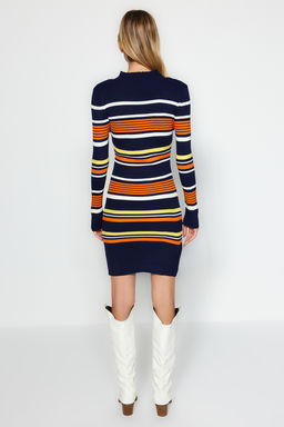 TRENDYOLMILLA Lacivert Mini Triko Renk Bloklu Dik Yaka Elbise TWOAW24EL00469 фото 10