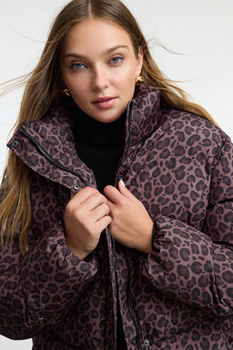 TRENDYOLMILLA Cok Renkli Kahverengi Leopar Desenli Oversize Kal?p Sisme Mont TWOAW25MO00222  фото 2