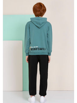 Костюм спортивный