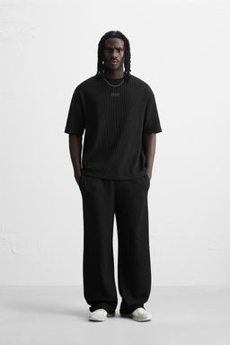 VERTICAL TEXTURE T-SHIRT