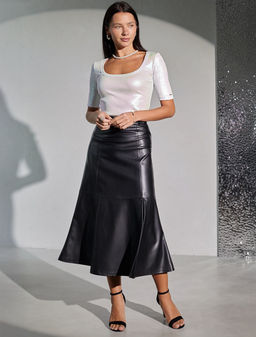 Футболка облегающая из хлопка в рубчик с U вырезом и матовым покрытием металлик - Vilatte фото 3