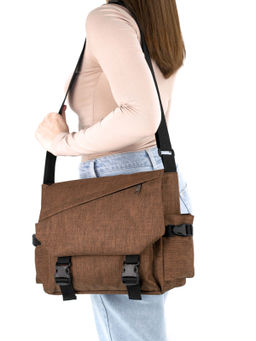 Сумка через плечо почтальонка коричневая