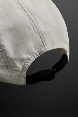 EMBROIDERED TECHNICAL CAP - Zara фото 8