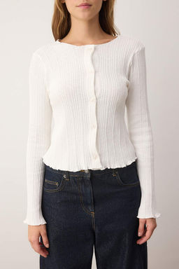 Ekru Jakarl? Fitted/Vucuda Oturan Dugme Detayl? Esnek Orme Bluz TWOAW26BZ00046