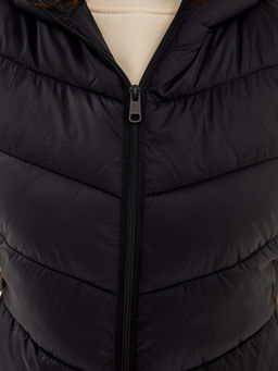 Kap??onlu Kad?n ?i?me Yelek