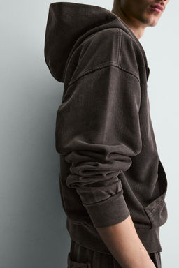 SUDADERA LAVADA CREMALLERA CAPUCHA / Marr?n oscuro - Zara фото 5