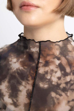 Футболка приталенного кроя с полуводолазкой и длинными рукавами из тюля - Defacto фото 6