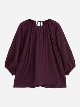 Blusa de lino fruncida