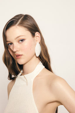 Top halter con efecto arrugado - H&m фото 4