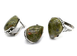 Кольцо Серьги с унакитом размер 19