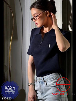 Футболка поло на полузамке