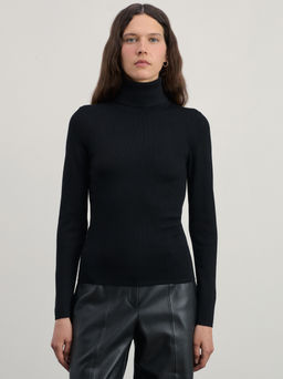 Джемпер с высоким воротником в риб / Zarina  фото 3