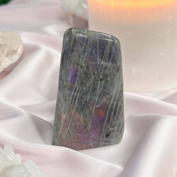 Срез (экран) из камня Лабрадор полированный