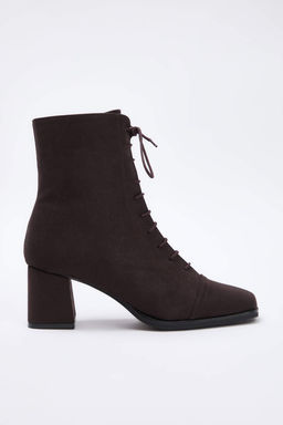 Kahverengi Suet Bagc?kl? Kare Burun Kad?n Blok Topuklu Yar?m Bot TAKAW26BO00074 - Trendyolmilla фото 11