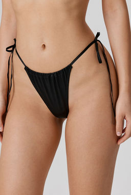 Infinity / Трусы стринг жен Burana черный