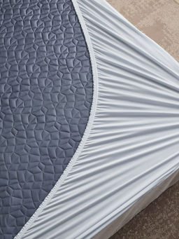 Одеяло Mency Tencel с наматрасником с наволочками ODMNAMT01