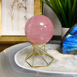 Шар из мадагаскарского Розового кварца