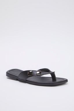 Trendyol Shoes Siyah Toka Aksesuar Detayl? Parmak Aras? Duz Kad?n Terlik TAKSS25TE00011 - Trendyolmilla фото 5