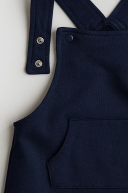 Peto corto en sudadera