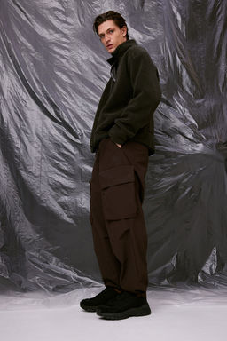 Pantalon outdoor repelente al agua Relaxed Fit - H&m фото 6