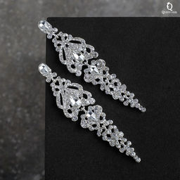 Серьги висячие со стразами Ажур лёд, цвет белый в серебре, 8,3см - Queen fair фото 4