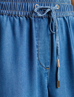 Брюки бананы с поясом на резинке из джинсового лиоцелла - Vilatte фото 2