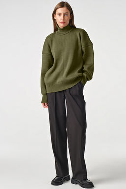 Свитер вязаный теплый оверсайз с высоким горлом меланж оливковый