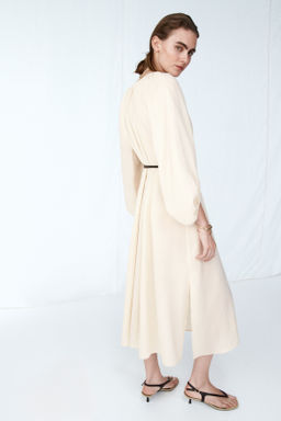 Vestido oversize con cintur?n de anudar - H&m фото 4