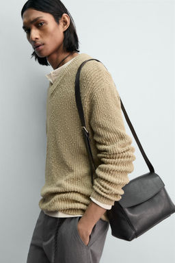 IRREGULAR TEXTURED V-NECK JUMPER - Zara фото 6