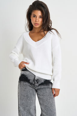 Джемпер вязаный с v-образным вырезом из хлопка белый