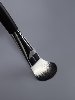 Набор кистей для макияжа SMOKY, 7 шт., футляр с кнопкой, чёрный