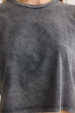 Premium Antrasit Y?kamal? %100 Kal?n Pamuklu Crop Orme T-Shirt TWOSS23TS00038