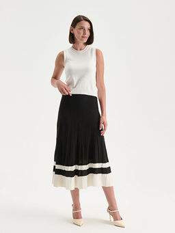 Beli Lastikli ?izgili Pileli Triko Etek