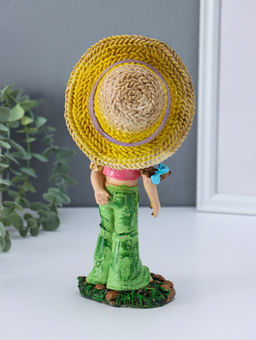 Фигурка полистоун «Малышка в большой соломенной шляпе», 8.5×11.5×24 см