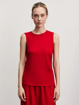 Топ из фактурной ткани с декоративной сборкой / Zarina  фото 3