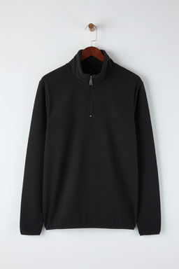 Siyah Regular/Normal Kesim Dik Yaka Fermuarl? Dikis Detayl? Polar Sweatshirt TMNAW26SW00036