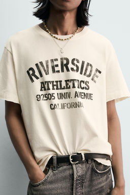 CAMISETA RELAXED FIT TEXTO LAVADO / Blanco roto