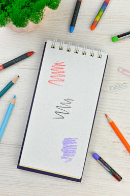 Скетчпад 105х210 мм, 80 л, блок - 3 цвета (серый,белый,кремовый) 80 г/м?, арт. 62766 СТЕКЛЯННЫЙ МИШКА /обложка полноцветная печать, твёрдый переплёт, гребень по короткой стороне, матовая ламинация,