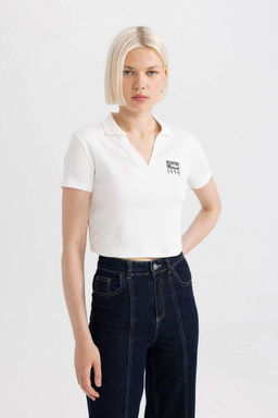 Приталенная футболка с короткими рукавами и воротником-поло с принтом - Defacto фото 3