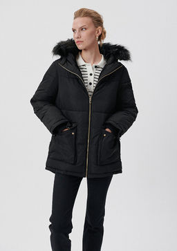 Suni Kurk Detayl? Siyah Sisme Mont