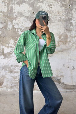 TRENDYOLMILLA Yesil Cizgili Oversize Genis Kal?p Dokuma Gomlek TWOSS25GO00010  фото 2
