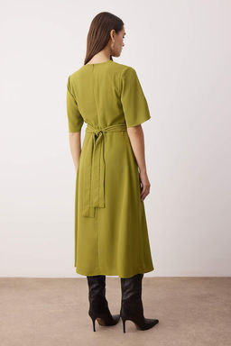 Ozel Koleksiyon Kahverengi Duz Aksesuar Detayl? Midi Dokuma Elbise TWOAW26EL00067 - Trendyolmilla фото 10