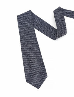 Черный шелковый галстук